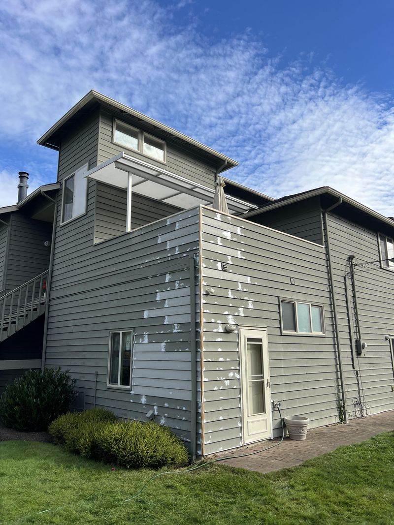 South Everett, WA — Frame & Siding
